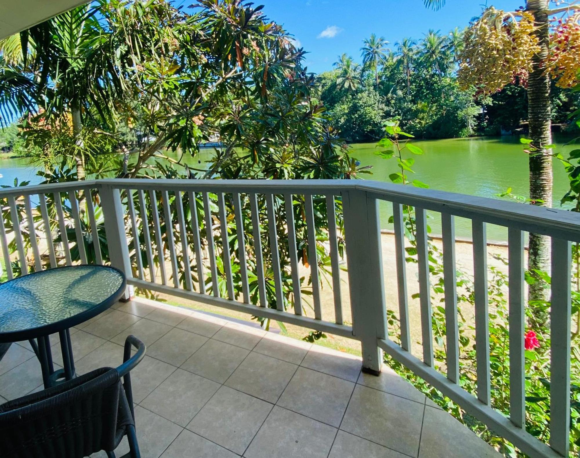 Tropicana Lagoon Apartments Port Vila Exterior photo